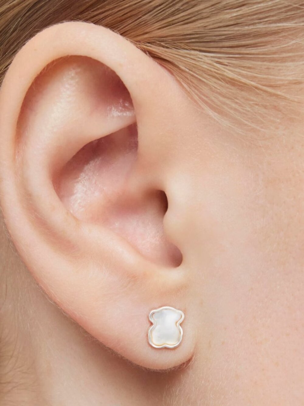 TOUS Icon Color Earrings – Sterling Silver & Mother of Pearl – 7mm - Picture 6 of 6